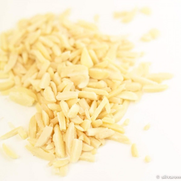 Amande en b�tonnet 125 g