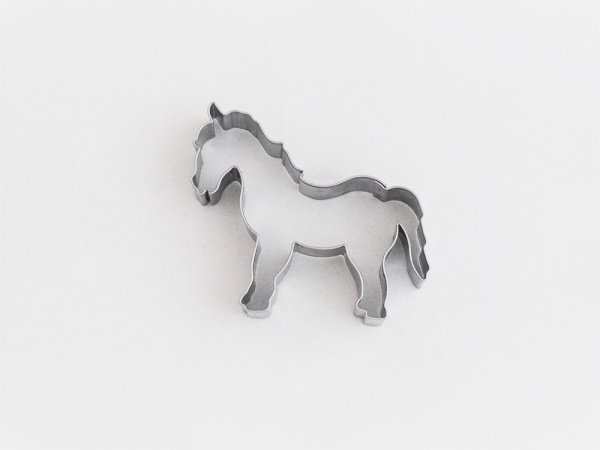 emporte pi�ce cheval poney
