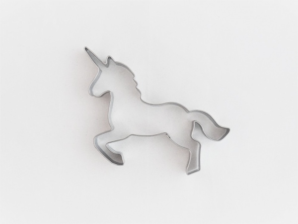 emporte pi�ce licorne 10 cm