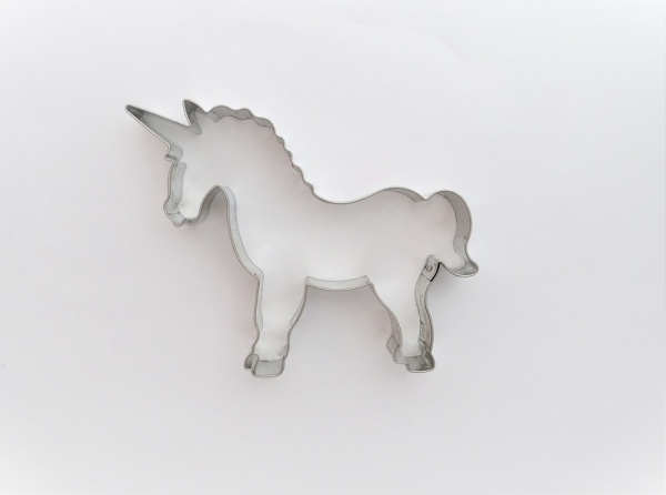 emporte pi�ce licorne 7 cm