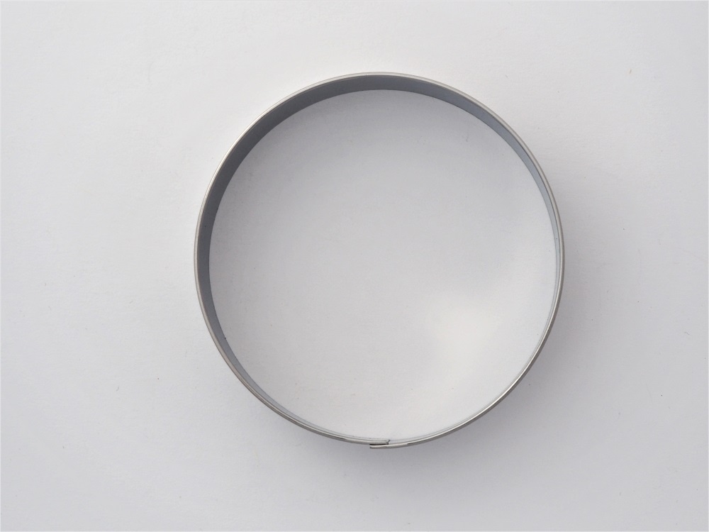 Emporte pièce rond 6,2 cm gâteaux patisserie