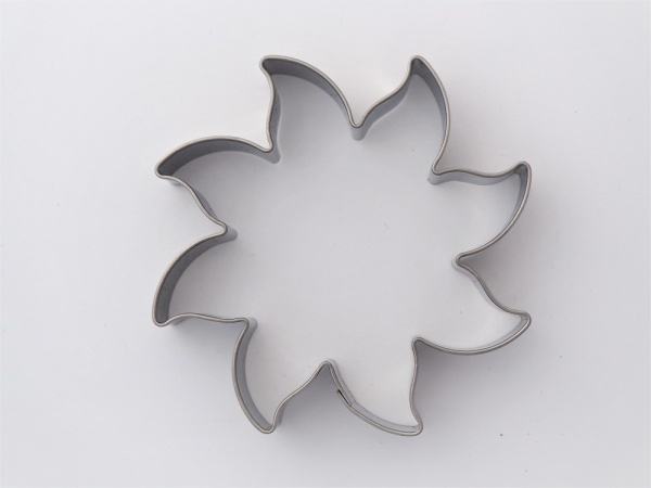 emporte pi�ce soleil 8 cm