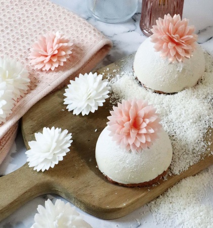 Fleurs en azyme dahlias blancs roses x 5